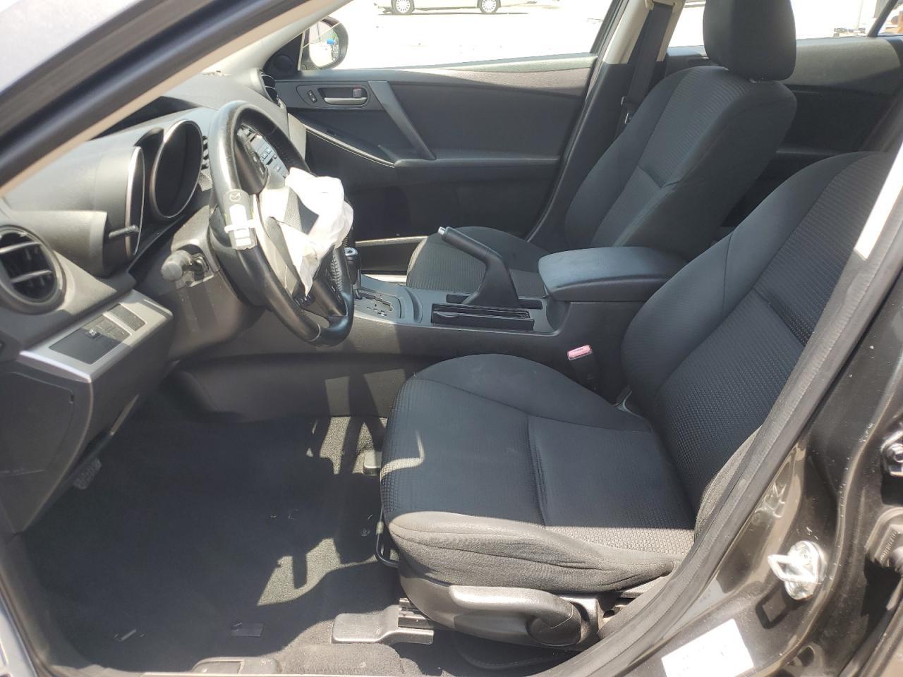 2013 Mazda 3 I