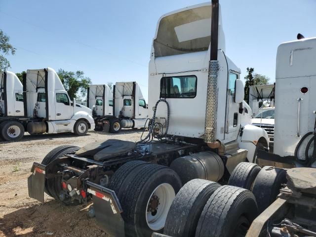2013 Kenworth T660 Semi Truck