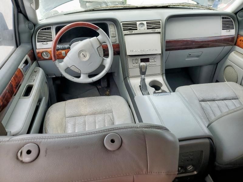 2004 Lincoln Navigator