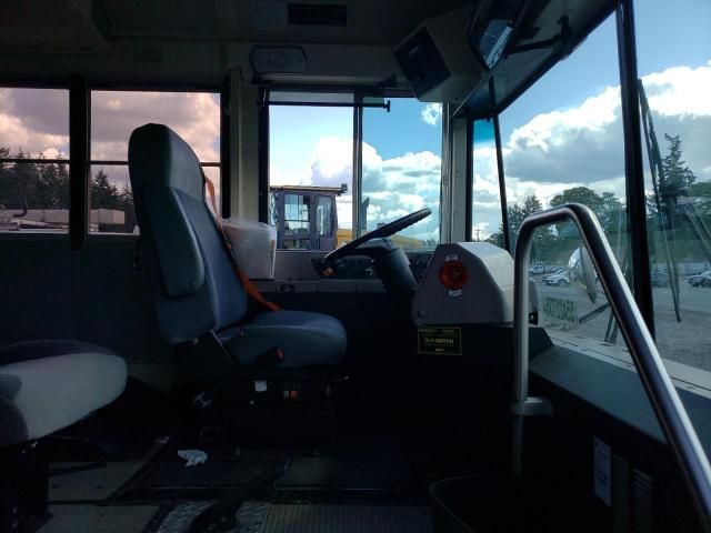 2014 Ic Corporation 3000 RE