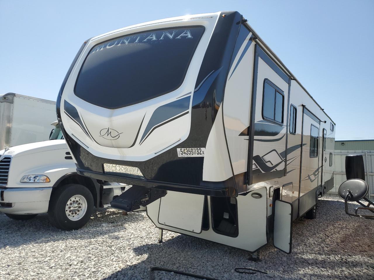 2022 Montana Trailer