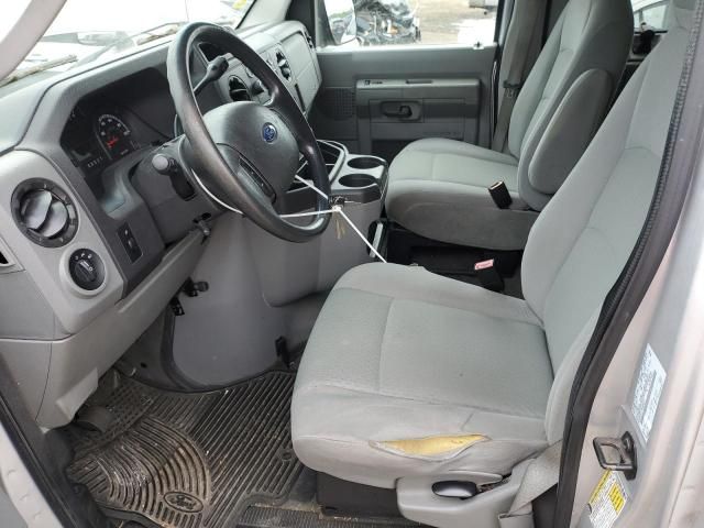 2009 Ford Econoline E350 Super Duty Wagon