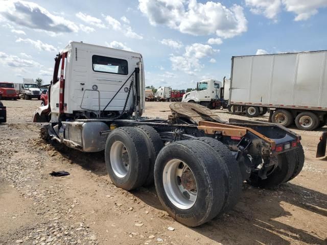 2023 Volvo VHD