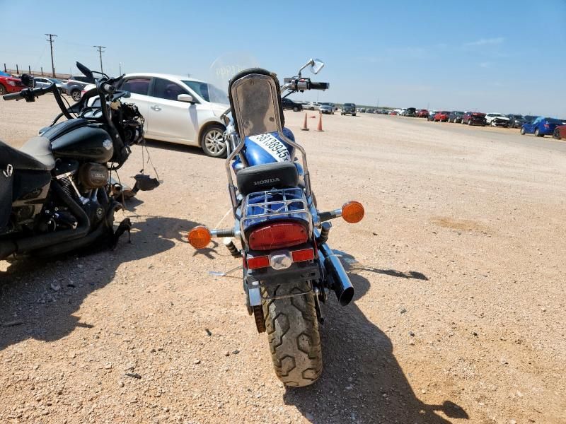 2001 Honda VT600 CD
