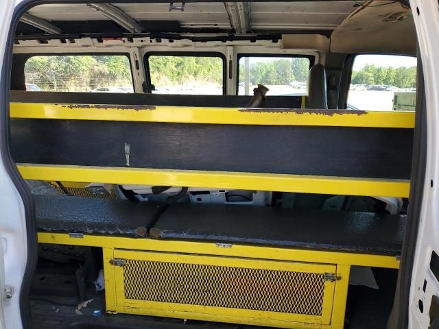 2017 Chevrolet Express G2500