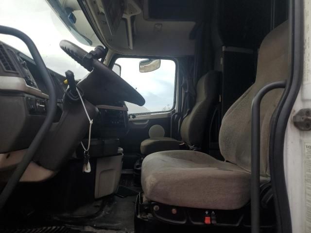 2016 Volvo VNL Semi Truck