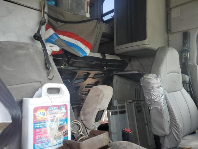 2007 Freightliner Conventional Columbia