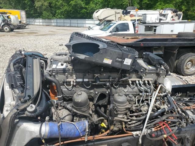 2022 Freightliner Cascadia 126 Semi Truck