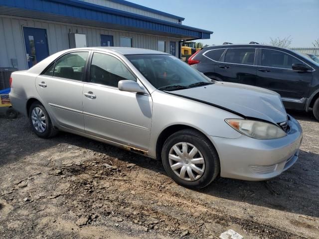 2005 Toyota Camry LE
