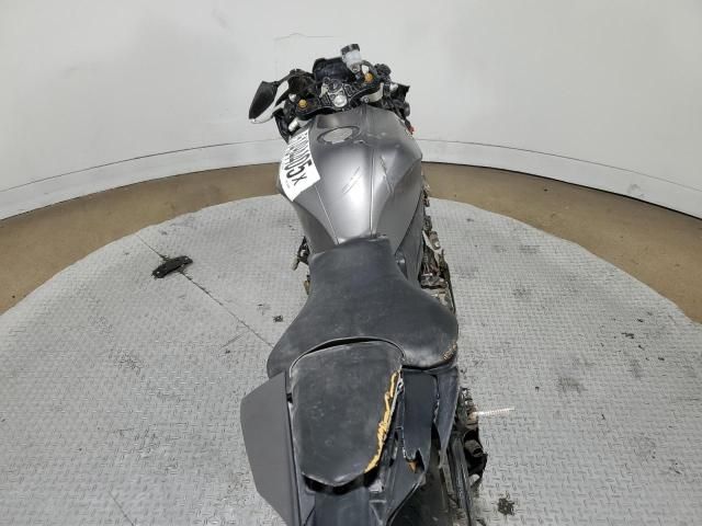 2024 Yamaha YZFR7