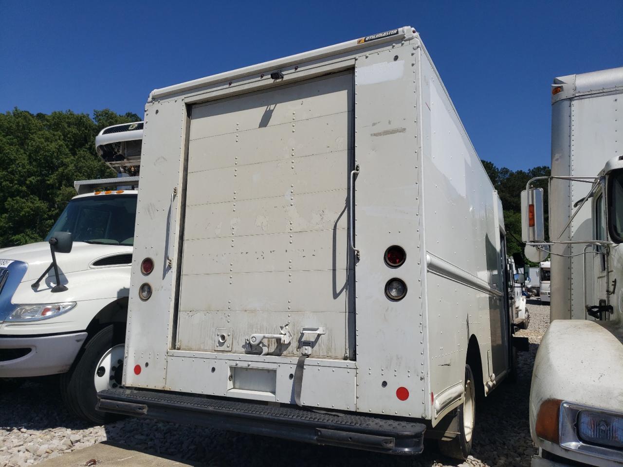 2022 Freightliner Chassis M Line WALK-IN Van