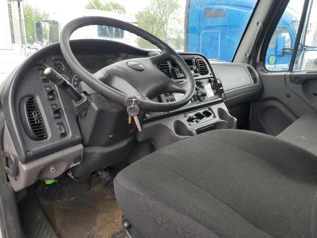 2016 Freightliner Business Class M2 BOX Truck