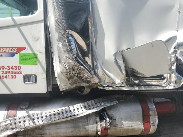 2007 Freightliner Conventional Columbia