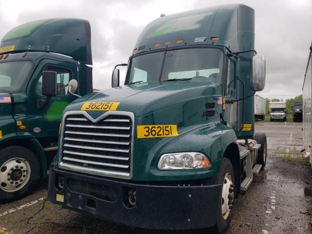 2017 Mack CXU612 Semi Truck