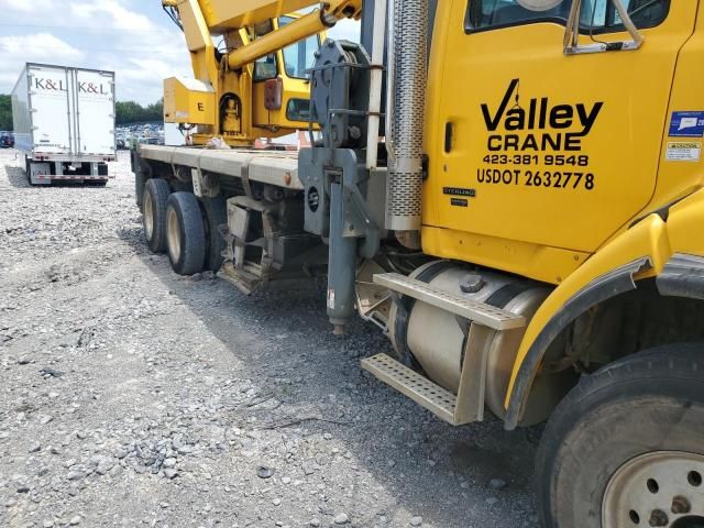 2006 Sterling L9500 Crane Truck