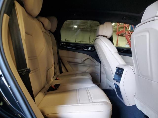 2023 Porsche Cayenne Base