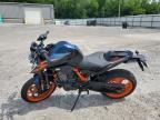 2023 KTM 890 Duke R