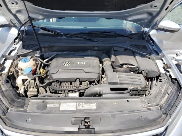 2016 Volkswagen Passat SE