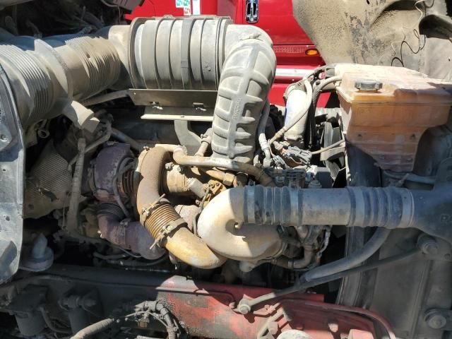 2010 Kenworth Construction T800