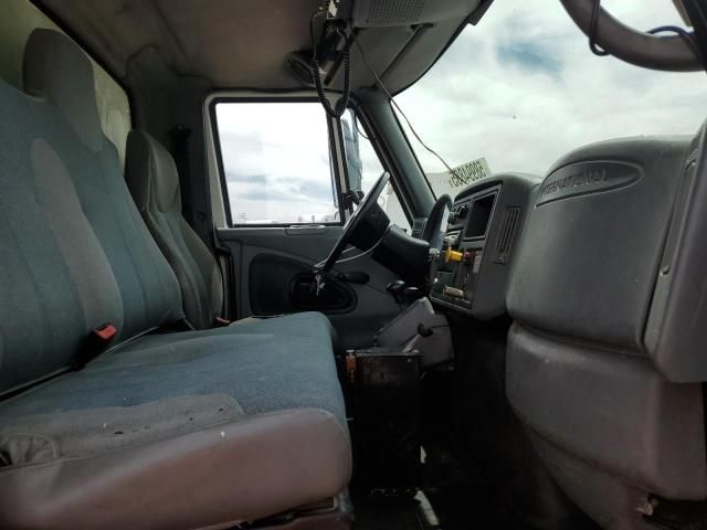 2004 International 4000 4300