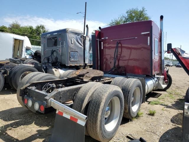 2014 Kenworth T600 Semi Truck