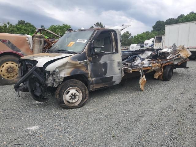 2024 Ford Econoline E350 Super Duty Cutaway Van