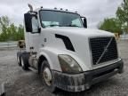 2007 Volvo VNL Semi Truck