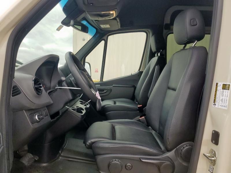 2021 Mercedes-Benz Sprinter 2500