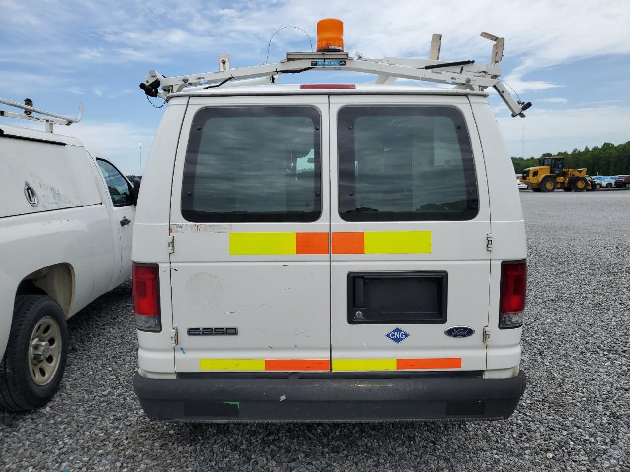 2010 Ford Econoline E250 Van
