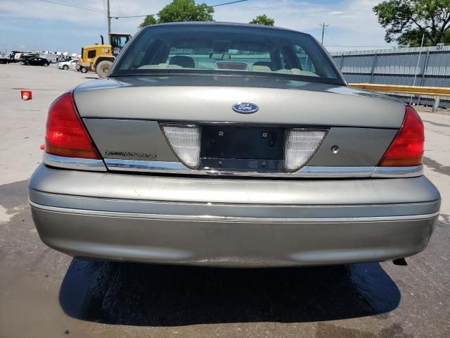 2003 Ford Crown Victoria LX