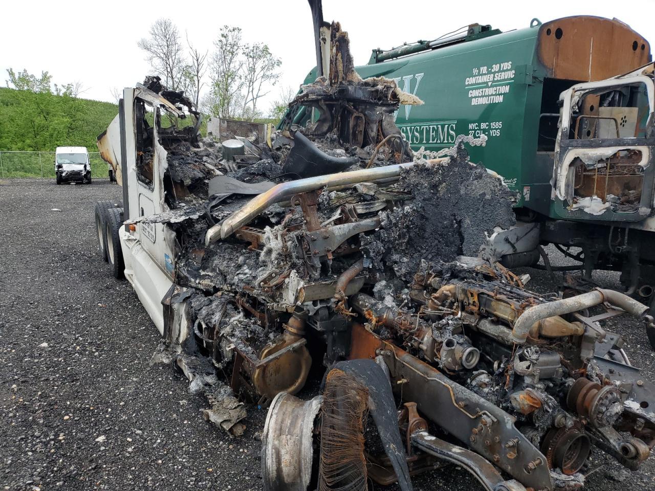 2019 Kenworth T680 Semi Truck