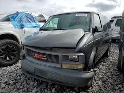 Camiones salvage a la venta en subasta: 2001 GMC Safari XT