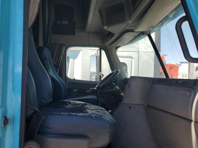 2002 Freightliner Columbia Semi Truck