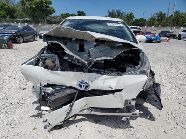 2016 Toyota Prius