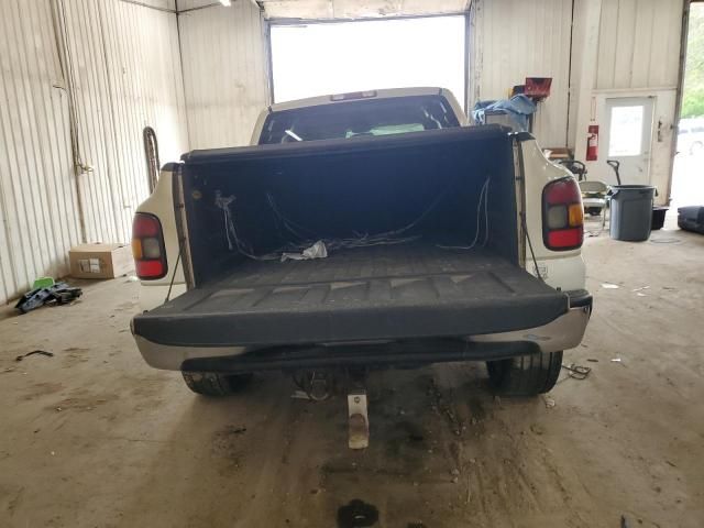 2004 GMC New Sierra K1500