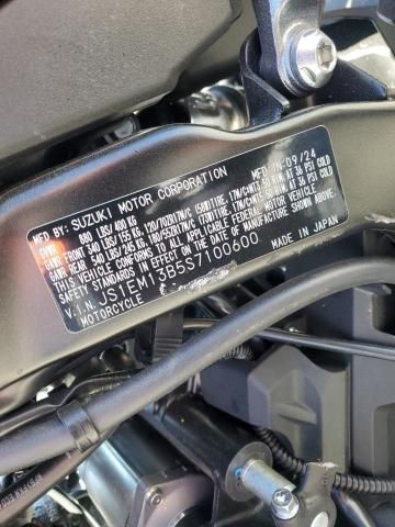 2025 Suzuki GSX800 F
