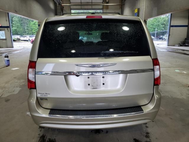 2011 Chrysler Town & Country Touring