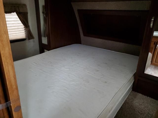 2014 Laredo Camper