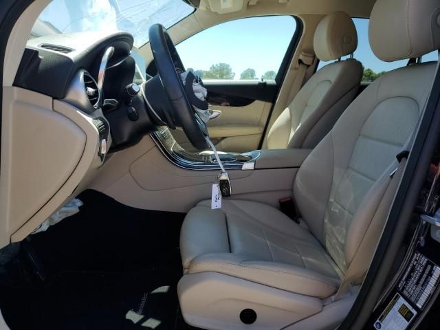 2021 Mercedes-Benz GLC 300