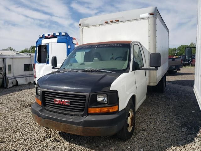 2005 GMC Savana Cutaway G3500