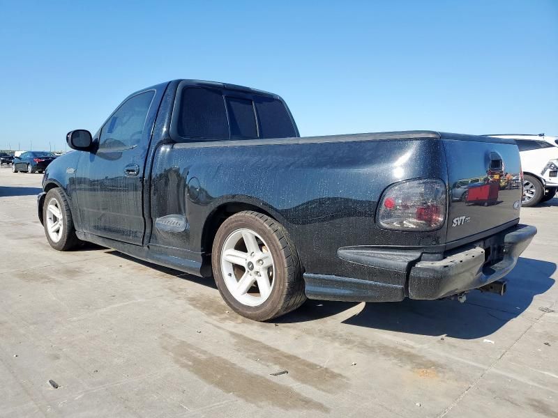 2003 Ford F150 SVT Lightning