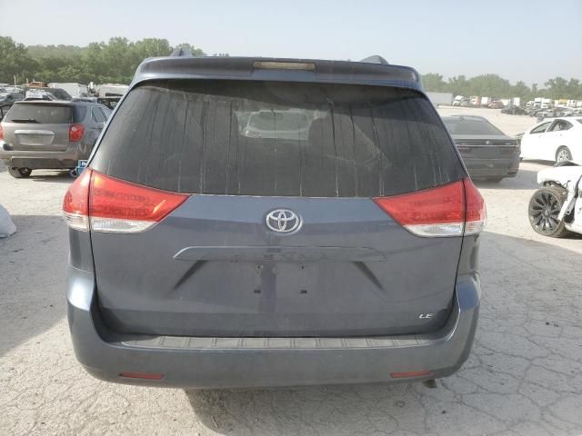 2014 Toyota Sienna LE