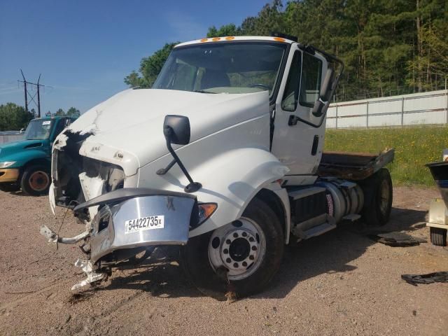 2018 International Prostar Semi Truck