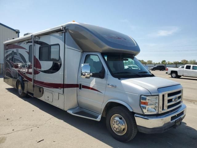 2010 Ford Econoline E450 Super Duty Cutaway Van