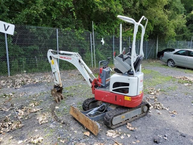 2022 Takeuchi TB210R