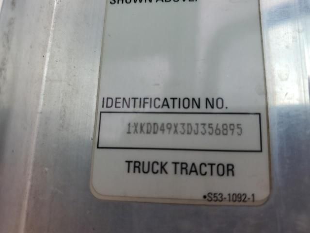 2013 Kenworth T800 Semi Truck