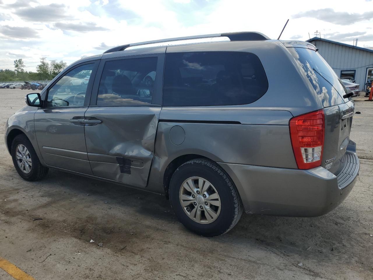2012 KIA Sedona lx