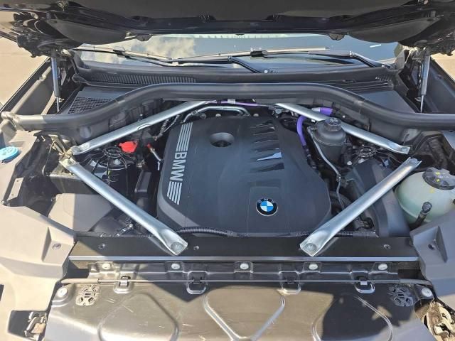 2025 BMW X6 XDRIVE40I