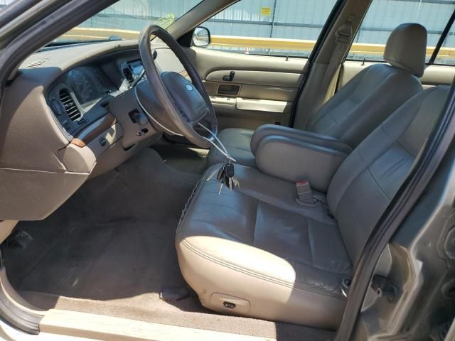 2003 Ford Crown Victoria LX