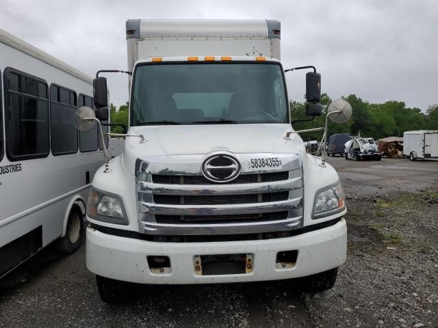2017 Hino Hino 338